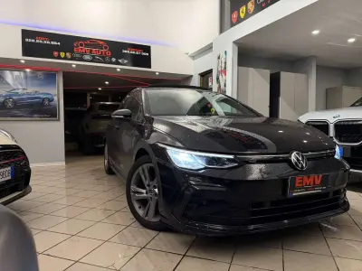 Usata VW Golf VII R-line 150 CV (110 kW) 2021 Nero Utilitaria