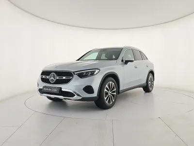 Usata Mercedes GLC220 Advanced Plus 197 CV (144 kW) 2022 Argento hightech ; SUV