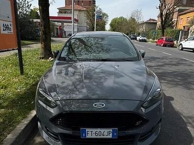 Usata Ford Focus ST 250 CV (183 kW) 2018 Grigio Station wagon