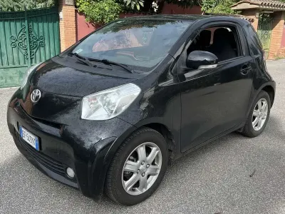 Usata Toyota iQ 68 CV (50 kW) 2011 Utilitaria