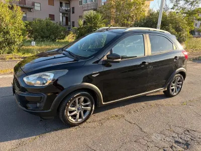 Usata Ford Ka Plus 86 CV (63 kW) 2019 Nero Utilitaria