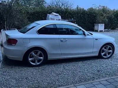 Usata BMW 120 Coupé 177 CV (130 kW) 2008 Bianco Coupé