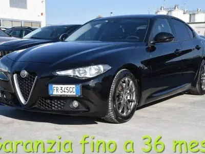 Usata Alfa Romeo Giulia Super 179 CV (131 kW) 2018 Nero Berlina