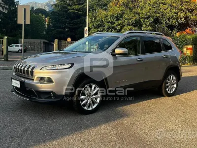 Usata Jeep Cherokee Limited 140 CV (102 kW) 2015 Grigio SUV