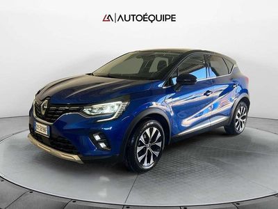 Usata Renault Captur Intens 101 CV (74 kW) 2023 Blu/azzurro SUV