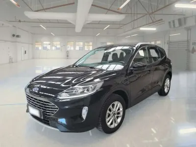 Usata Ford Kuga Business Edition 152 CV (111 kW) 2022 Nero SUV