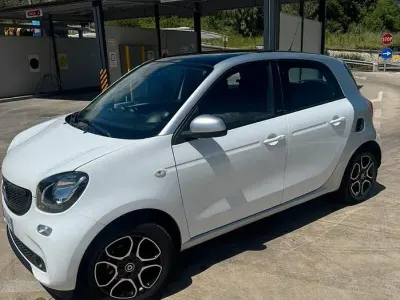 Usata Smart ForFour 71 CV (52 kW) 2017 Bianco Utilitaria