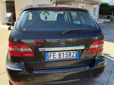 Usata Mercedes B180 2010 Nero Monovolume