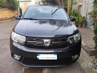 Usata Dacia Sandero 75 CV (55 kW) 2019 Grigio Utilitaria