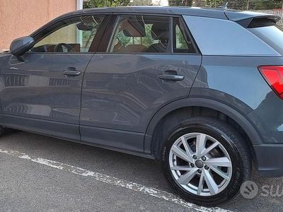 Usata Audi Q2 116 CV (85 kW) 2017 Grigio SUV