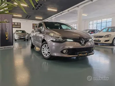 Usata Renault Clio IV 72 CV (52 kW) 2014 Grigio Berlina