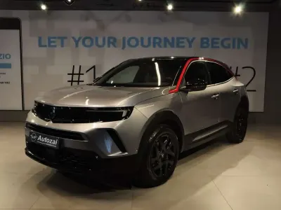 Usata Opel Mokka-e GS Line 100 kW (136 CV) 2022 Grigio SUV