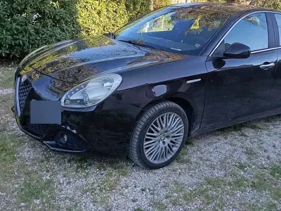 Usata Alfa Romeo Giulietta 105 CV (77 kW) 2012 Nero Utilitaria