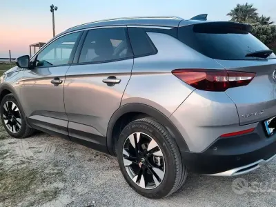 Usata Opel Grandland X Innovation 131 CV (96 kW) 2019 Grigio SUV