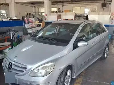 Usata Mercedes B170 116 CV (85 kW) 2008 Grigio Monovolume