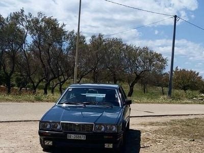 Begagnad Maserati Biturbo 203 HK (149 kW) 1987 Blå Sedan