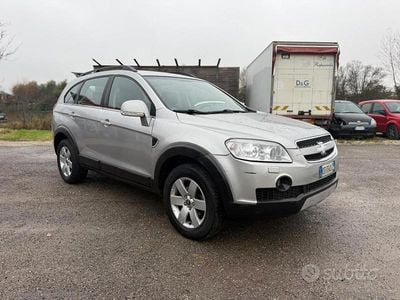 Grigio Usata 2006 Chevrolet Captiva Sport SUV | 3500 € (Buon prezzo)