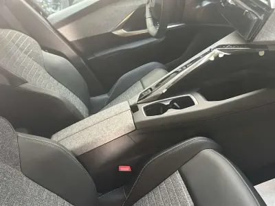 Nuova Peugeot 3008 Allure 145 CV (106 kW) 2026 SUV