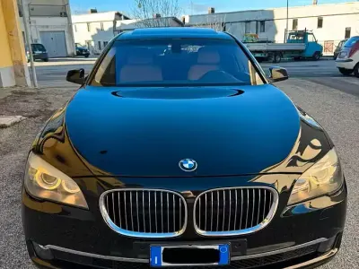 Usata BMW 730 245 CV (180 kW) 2010 Nero Berlina