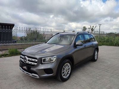 Mercedes GLB200