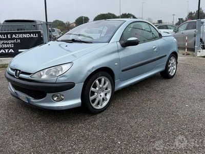 Usata Peugeot 206 CC 88 CV (64 kW) 2004 Blu Cabrio