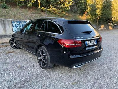 Usata Mercedes C300e Business 194 CV (142 kW) 2020 Nero Station wagon