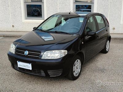 Usata Fiat Punto Dynamic 60 CV (44 kW) 2006 Nero Berlina