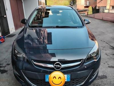 Usata Opel Astra Sport 115 CV (84 kW) 2015 Blu Station wagon