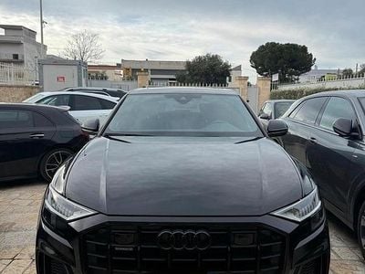 Usata Audi Q8 286 CV (210 kW) 2022 Nero SUV