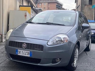 Grigio Usata 2008 Fiat Grande Punto Utilitaria | 3499 € (Buon prezzo)