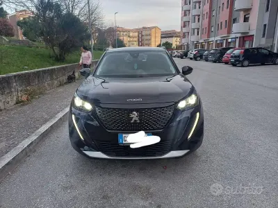 Usata Peugeot 2008 110 CV (80 kW) 2022 Nero SUV