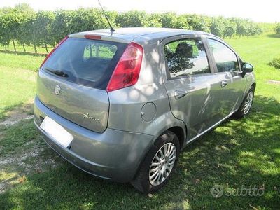 Usata Fiat Grande Punto 78 CV (57 kW) 2009 Grigio Utilitaria
