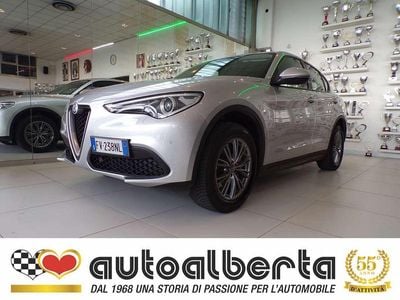 Usata Alfa Romeo Stelvio Super 201 CV (147 kW) 2019 Grigio silverstone SUV