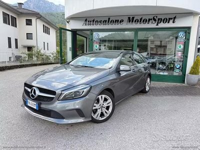 Usata Mercedes A200 Executive 136 CV (100 kW) 2018 Gray Berlina