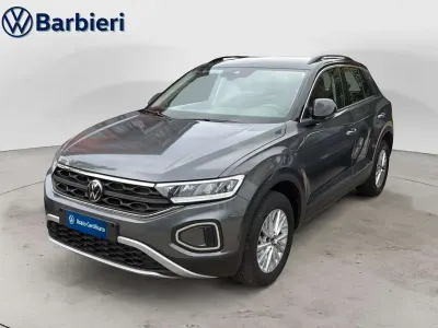 Usata VW T-Roc Life 116 CV (85 kW) 2025 Grigio SUV