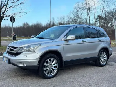 Usata Honda CR-V Advance 150 CV (110 kW) 2010 Argento SUV