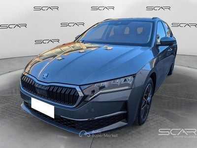 Usata Skoda Octavia Executive 150 CV (110 kW) 2025 Grigio scuro Station wagon