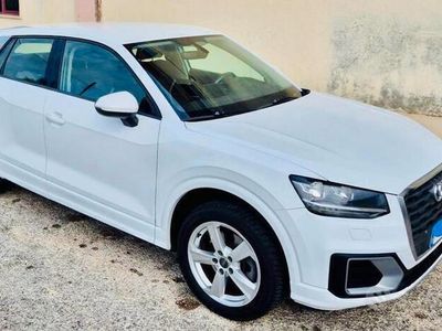 Usata Audi Q2 Design 116 CV (85 kW) 2017 Bianco SUV