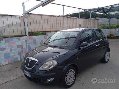 Usata Lancia Ypsilon 80 CV (58 kW) 2005 Nero Utilitaria