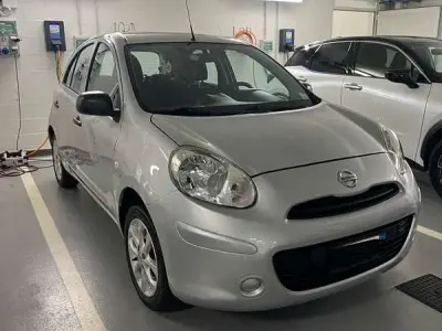 Usata Nissan Micra 80 CV (58 kW) 2011 Argento Utilitaria