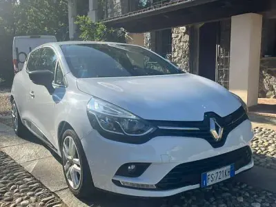 Usata Renault Clio IV 75 CV (55 kW) 2018 Bianco Berlina
