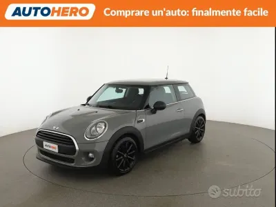 Usata Mini ONE 75 CV (55 kW) 2017 Grigio Utilitaria
