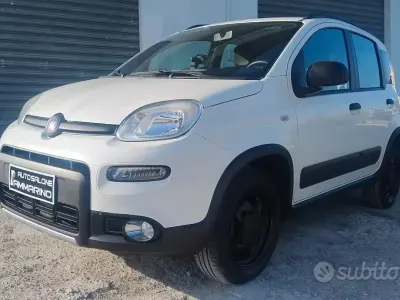 Usata Fiat Panda 4x4 Easy 95 CV (69 kW) 2018 Bianco Utilitaria