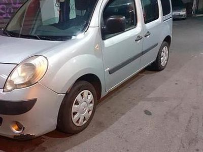 Usata Renault Kangoo 86 CV (63 kW) 2010 Grigio Berlina