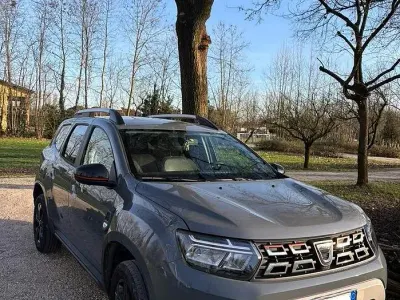 Usata Dacia Duster Extreme 101 CV (74 kW) 2022 Grigio SUV