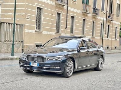 Usata BMW 750L Executive 450 CV (330 kW) 2016 Azurit metallic individual Berlina