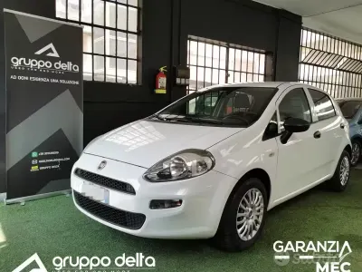 Usata Fiat Punto Street 69 CV (50 kW) 2018 Bianco Utilitaria