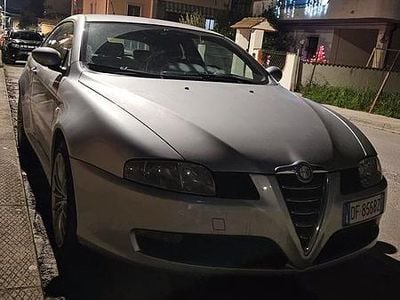 Usata Alfa Romeo GT Distinctive 150 CV (110 kW) 2006 Grigio Coupé