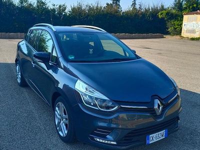 Usata Renault Clio GrandTour 90 CV (66 kW) 2019 Blu Station wagon