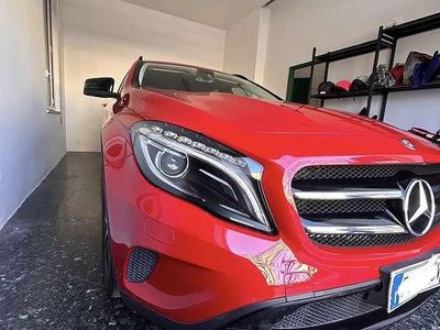 Usata Mercedes GLA180 109 CV (80 kW) 2015 Rosso SUV